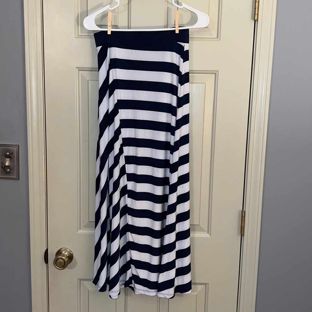 I.N.C xs long skirt